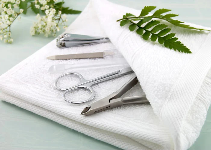 Правила стерилизации маникюрных инструментов: как не навредить клиентам салона красоты?